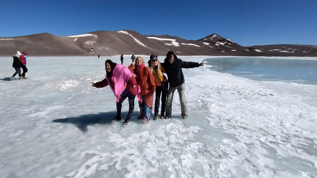 Campo De Piedra Pomez Con Carachi Pampa foto 4