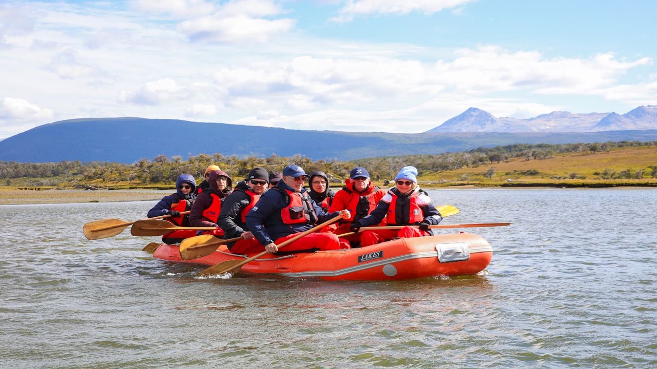 Canoeing On The Gable Channel (0)