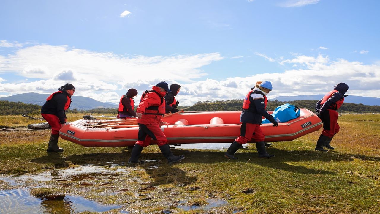 Canoeing On The Gable Channel (1)