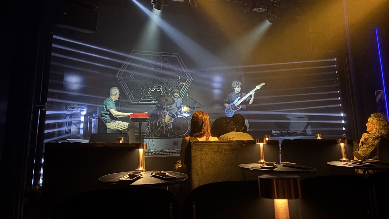 Jazz Dinner Show (7)