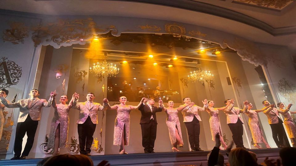 New Year`s Eve Party And Dinner Show At Café De Los Angelitos foto 8