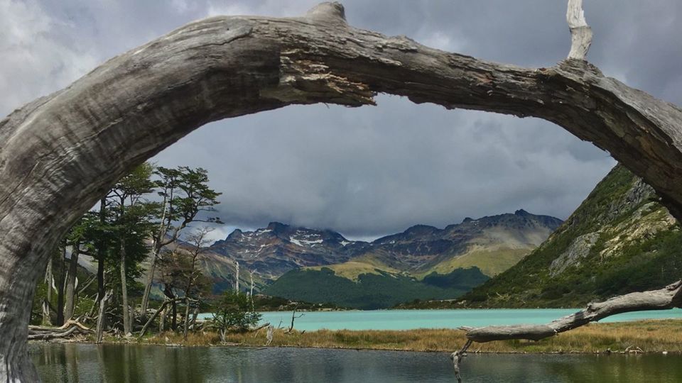 Lagoa Esmeralda Com Almoço Em Uma Cúpula De Montanha foto 2
