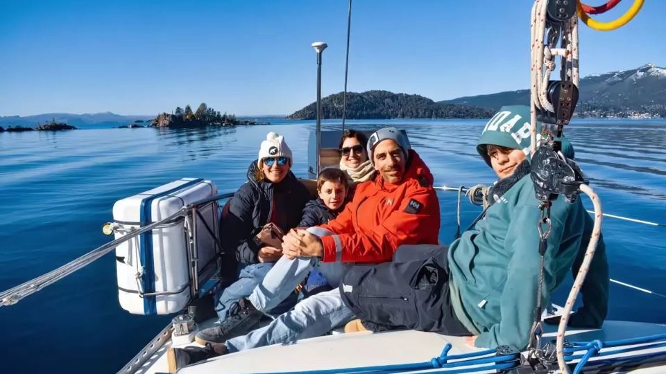 Navegación A Velero En El Lago Nahuel Huapi foto 9