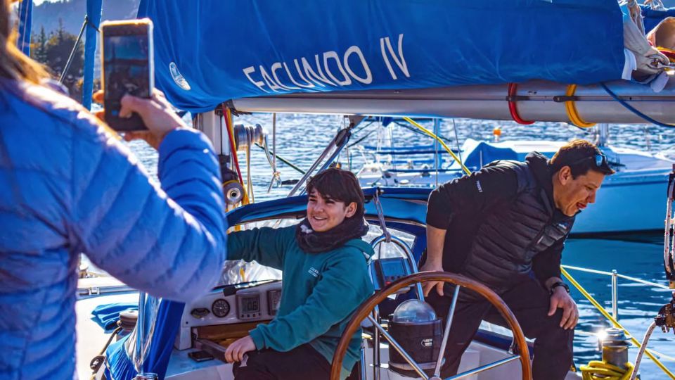 Navegación A Velero En El Lago Nahuel Huapi foto 8