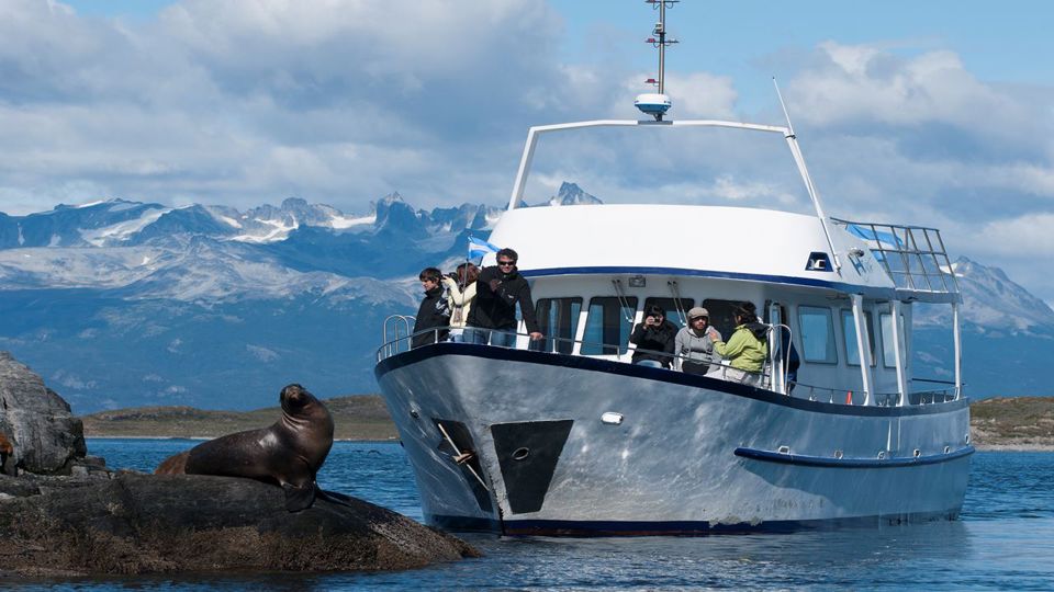 Yacht Navigation Through The Beagle Channel foto 7