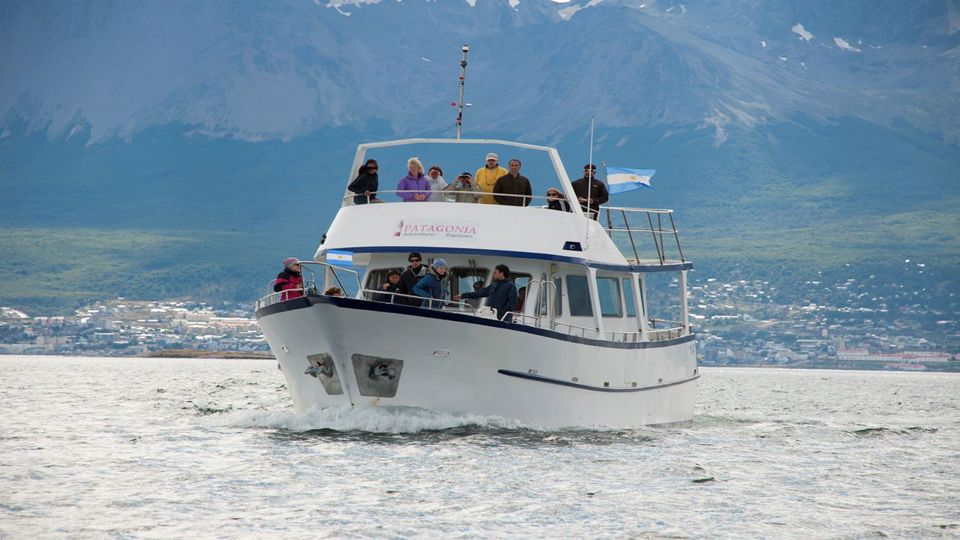Yacht Navigation Through The Beagle Channel foto 10