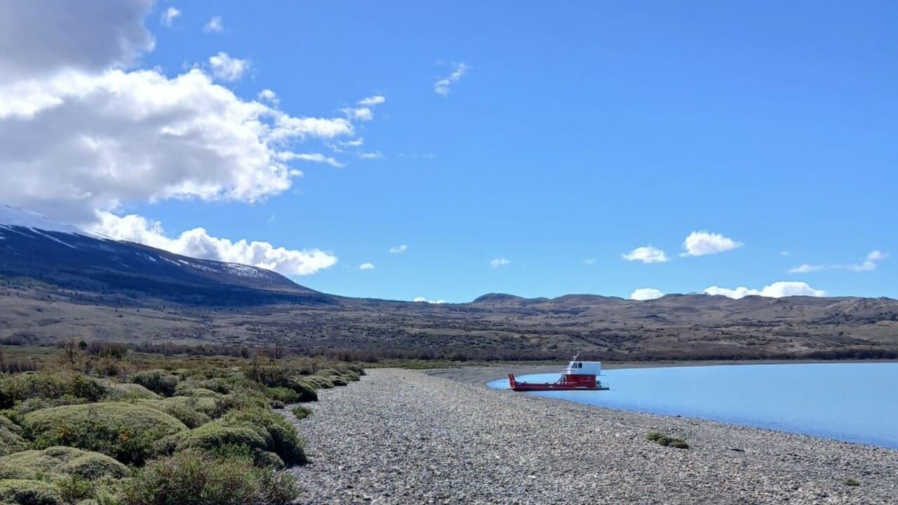 Navigation On Lake Viedma (1)