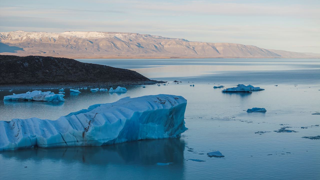 Navigation On Lake Viedma (6)