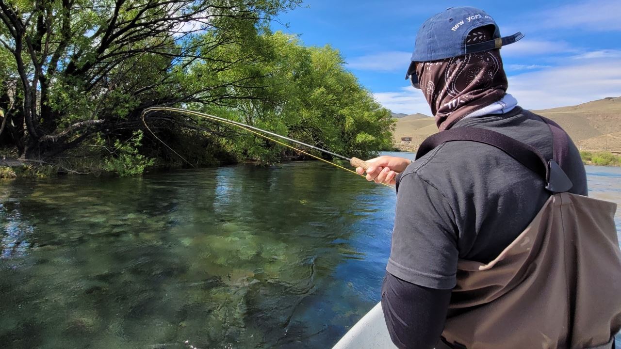 Pesca Com Mosca No Rio Limay (0)