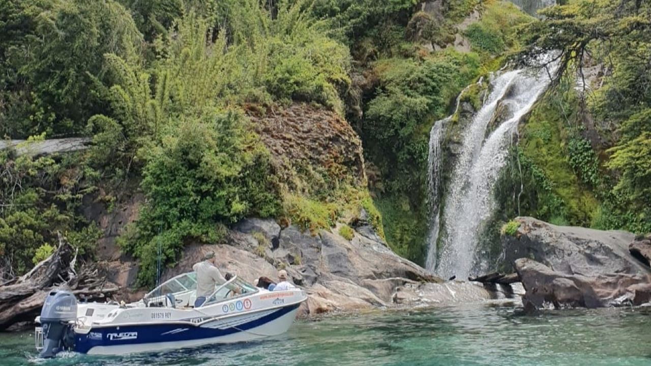 Pesca Con Trolling En El Lago Nahuel Huapi (1)