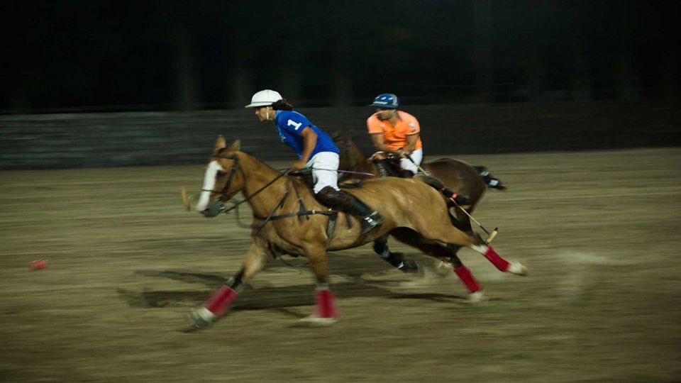Noite De Pólo foto 1