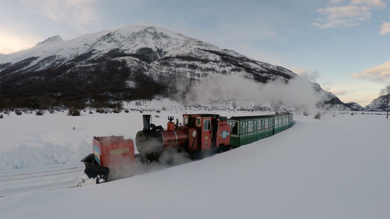 Offer: Transfers To And From Airport And National Park By Train foto 8