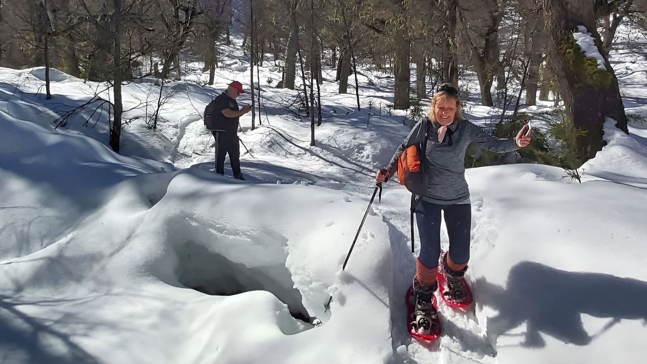 Snowshoe Hike In Valle Escondido foto 3