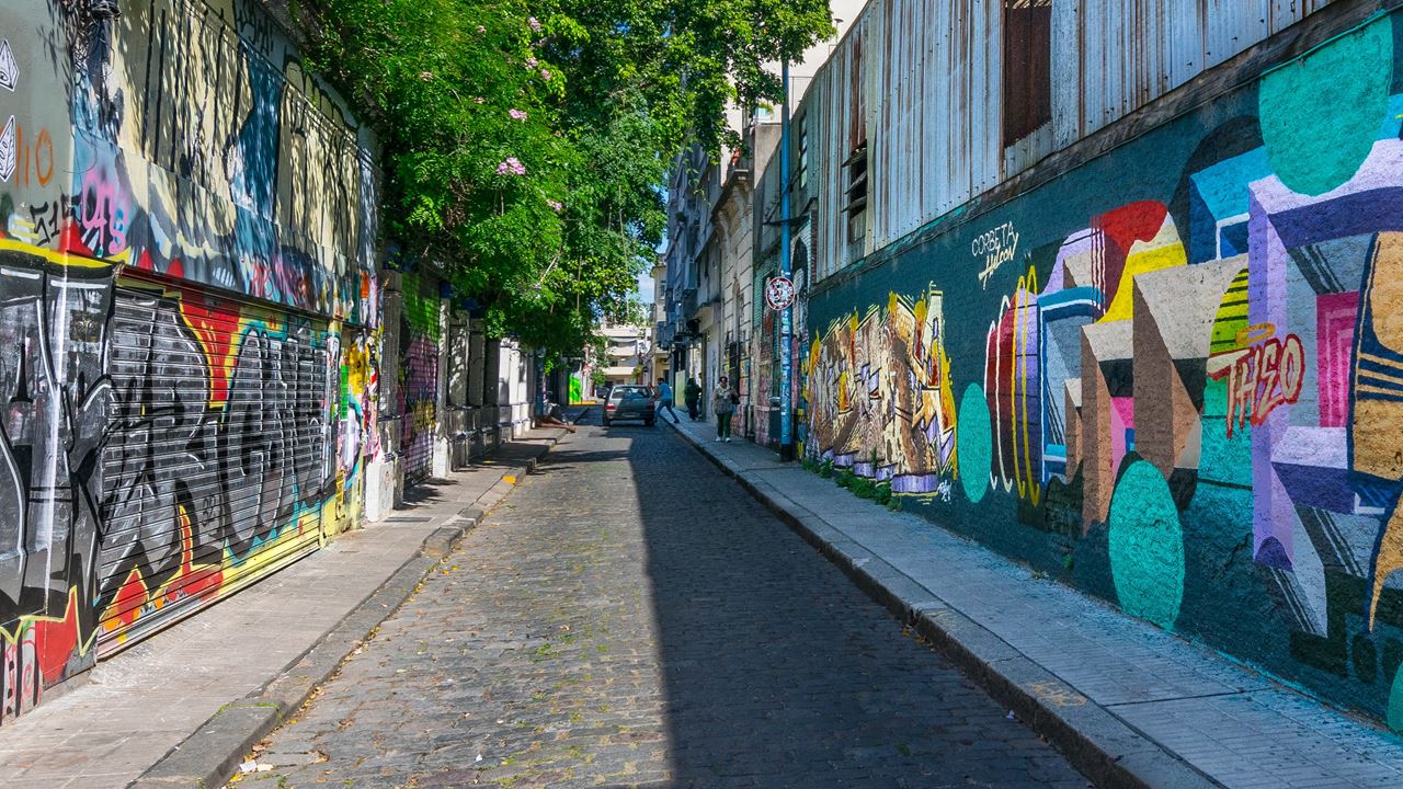 Passeio A Pé Pelos Grafites De Palermo foto 1