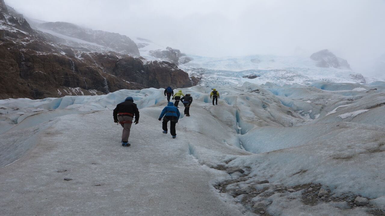 Trekking En El Glaciar Cagliero Con Pernocte foto 1