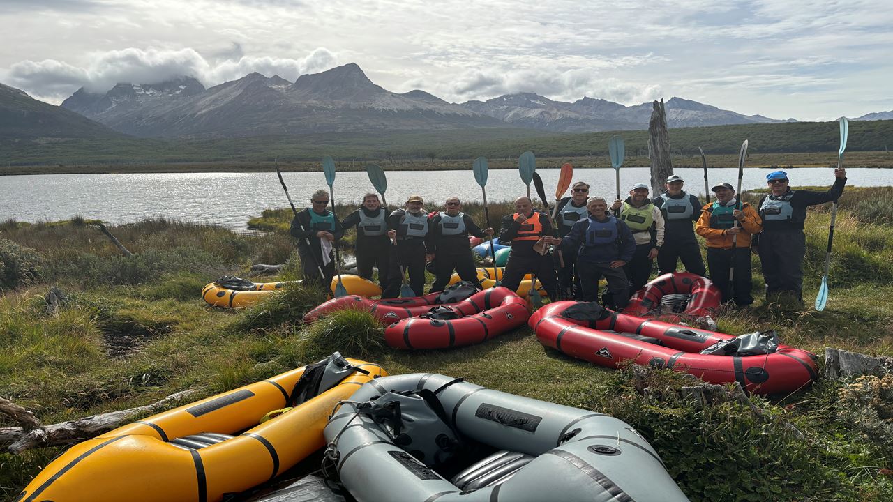 Packrafting In The Olivia River foto 1