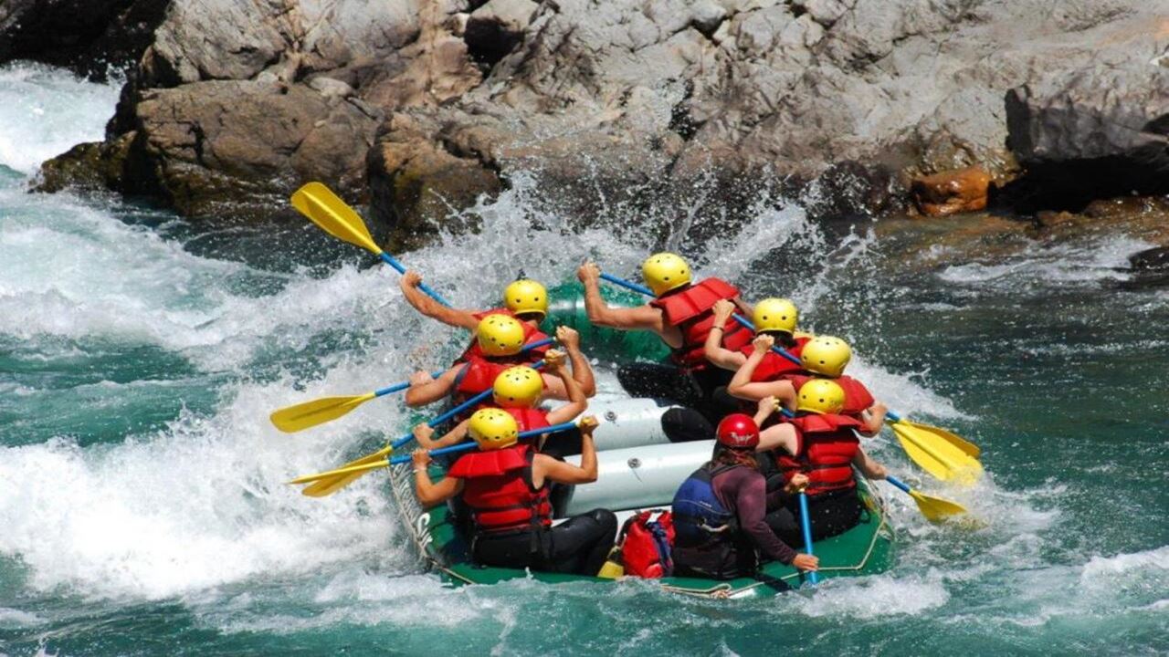Promo: Circuito Chico Y Rafting Con Traslados Al Aeropuerto foto 2