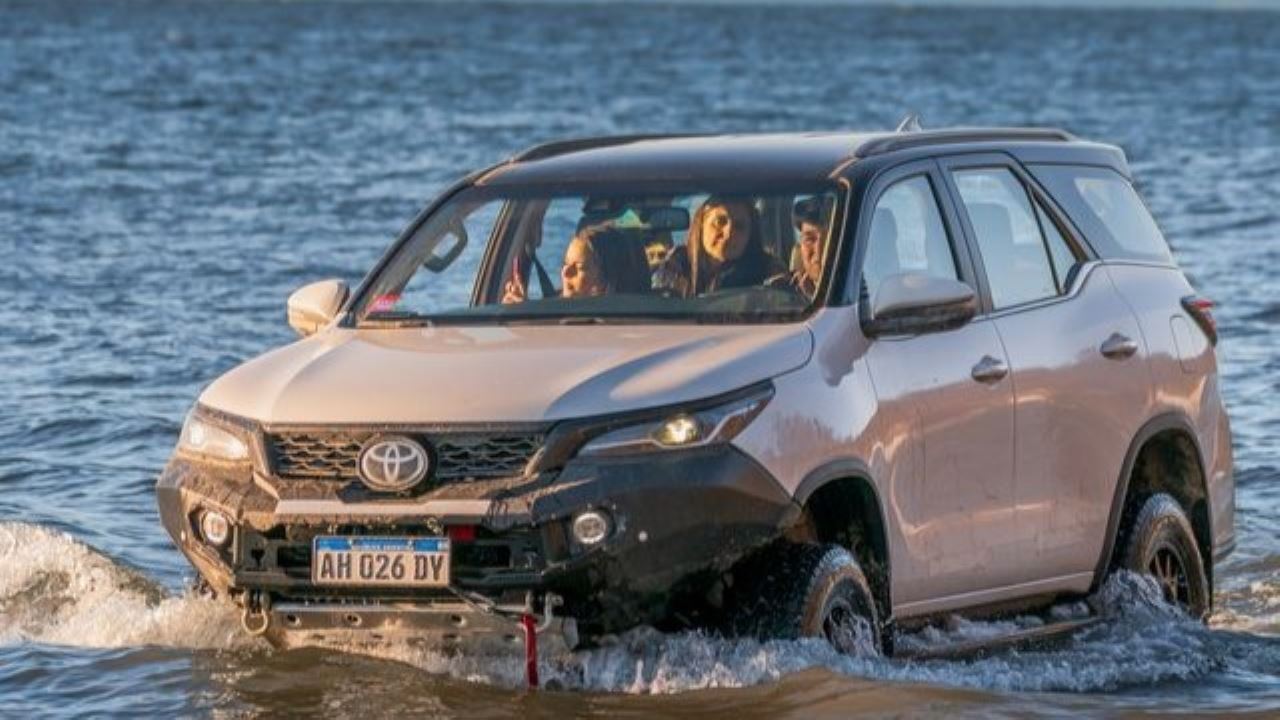 4x4 Lakes Crossing With Horseback Riding (9)