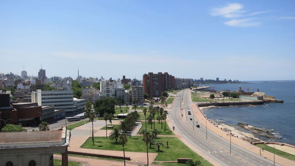 Un Día En Montevideo Desde Buenos Aires foto 3