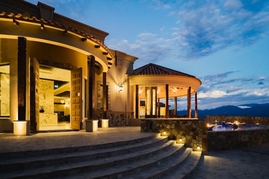 Wine And Cheese Tasting Tour At Piatelli Winery foto 1