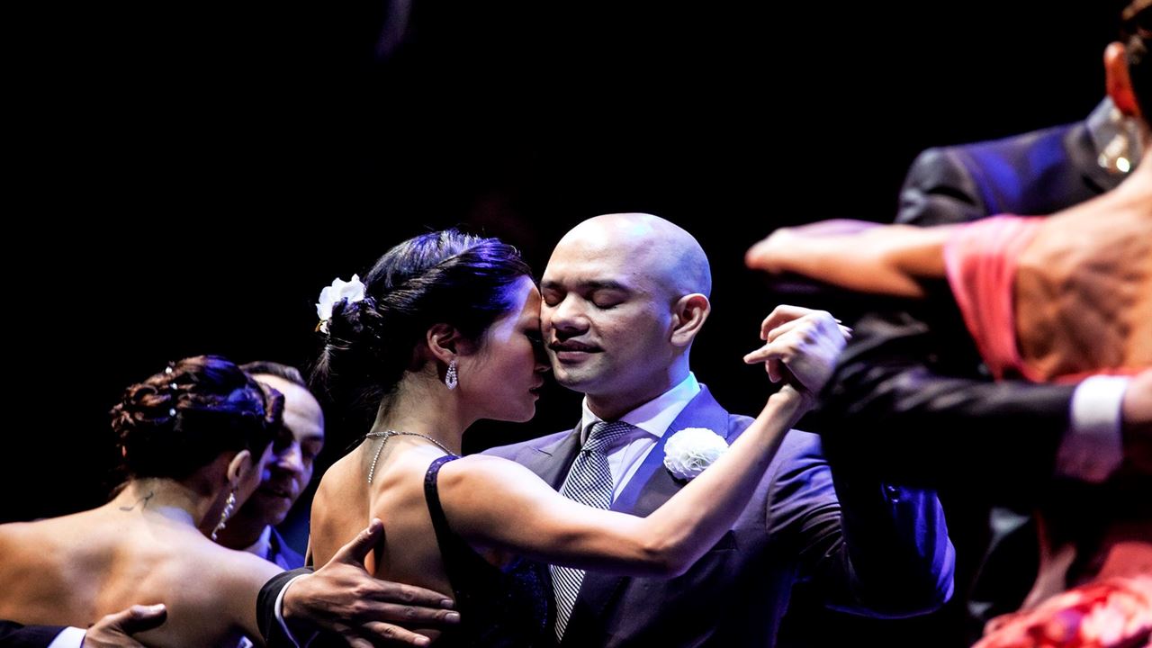 New Year`s Eve Party And Dinner Show At Café De Los Angelitos